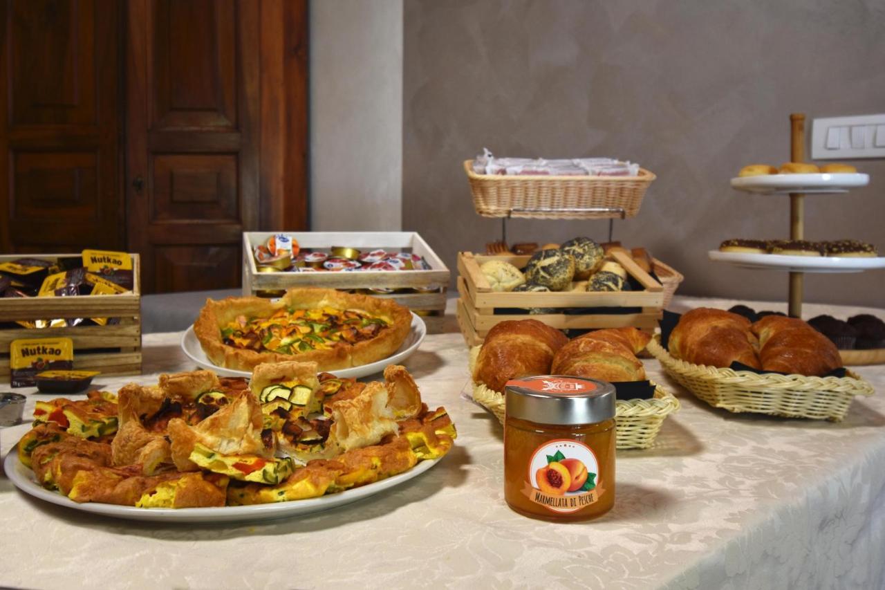 Agriturismo B&B Corte Tonolli Валеджо-суль-Мінчо Екстер'єр фото