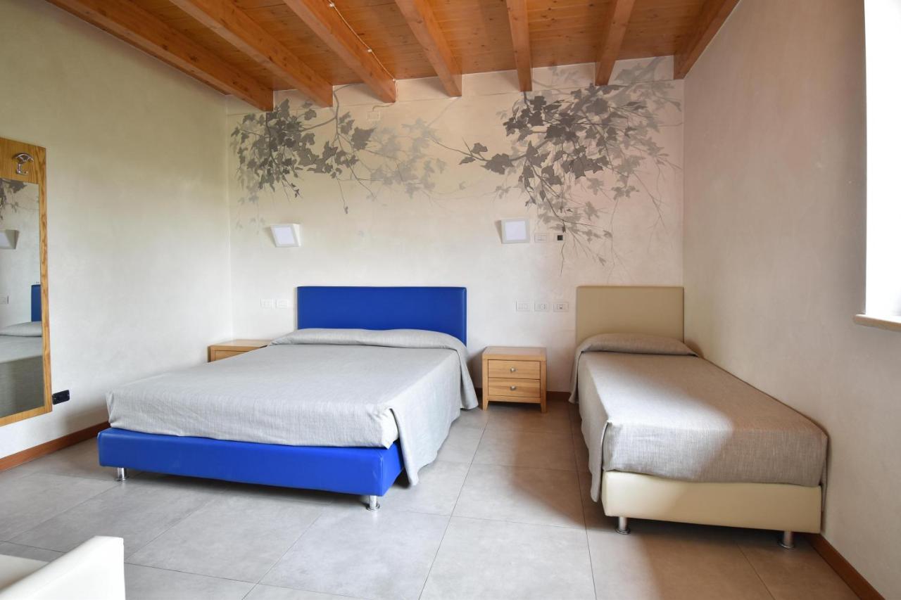 Agriturismo B&B Corte Tonolli Валеджо-суль-Мінчо Екстер'єр фото