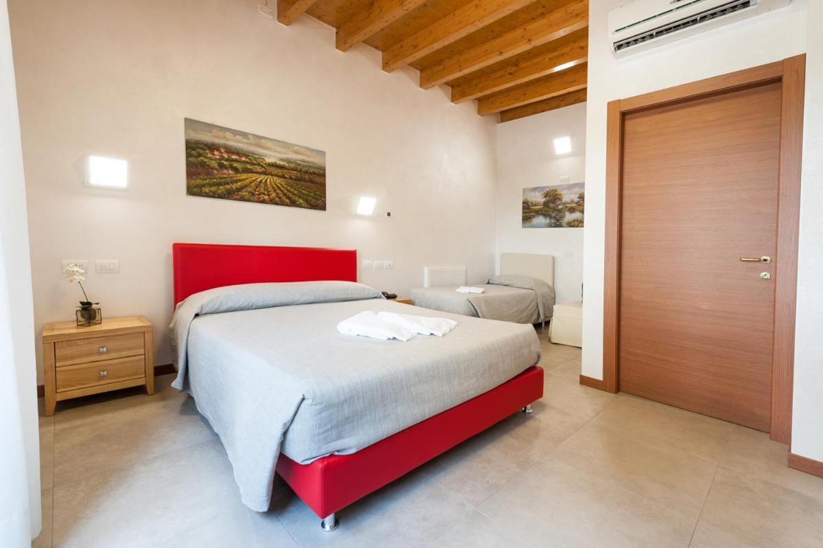 Agriturismo B&B Corte Tonolli Валеджо-суль-Мінчо Екстер'єр фото