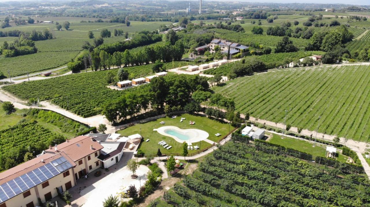 Agriturismo B&B Corte Tonolli Валеджо-суль-Мінчо Екстер'єр фото